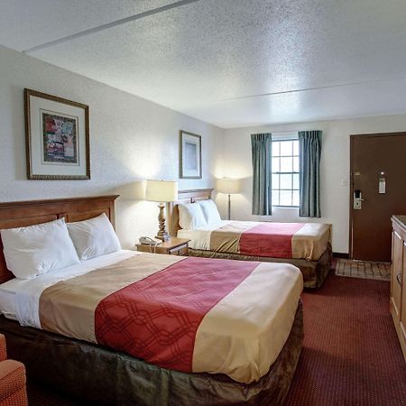 Rodeway Inn New Braunfels Bagian luar foto