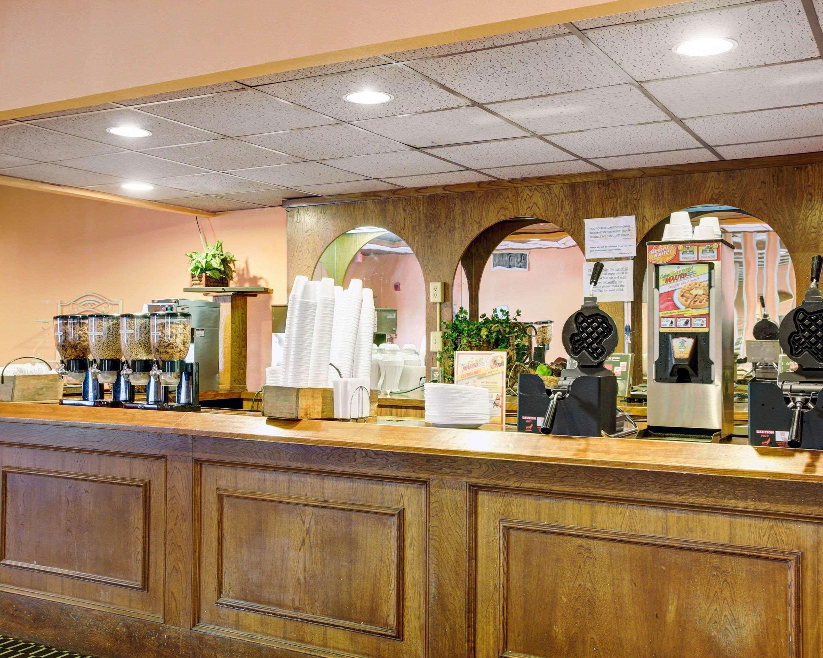 Rodeway Inn New Braunfels Bagian luar foto